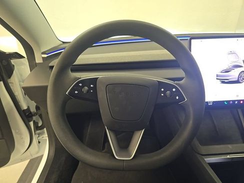Used 2025 Tesla Model 3 Long Range AWD/4WD image 9
