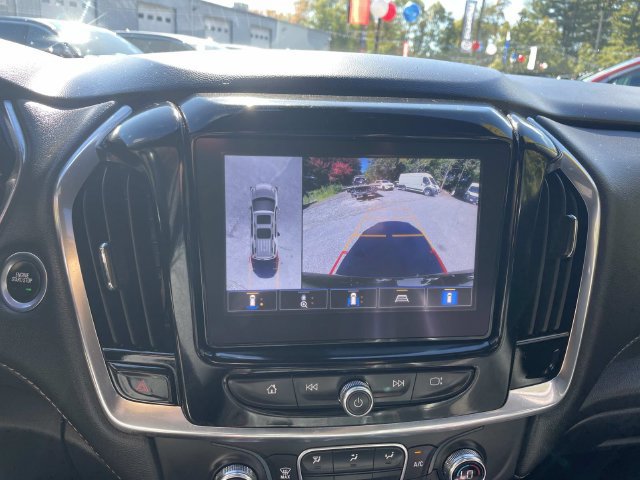 Used 2023 Chevrolet Traverse LT w/ LT Premium Package AWD/4WD image 28