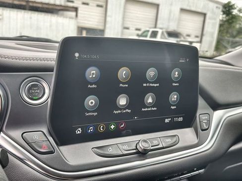 Used 2025 Chevrolet Blazer LT FWD image 13