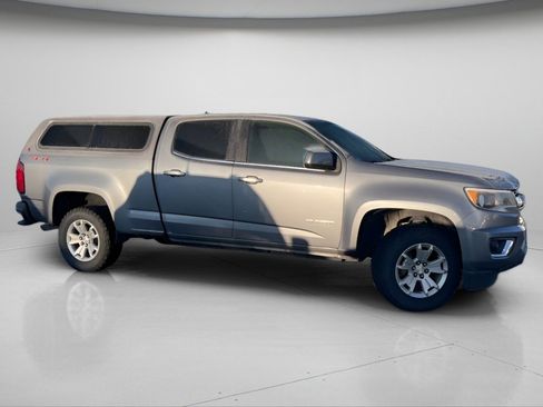 Used 2018 Chevrolet Colorado LT w/ LT Convenience Package image 3