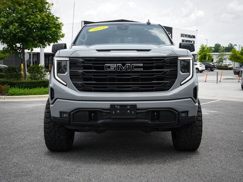 Used 2024 GMC Sierra 1500 Elevation AWD/4WD image 3