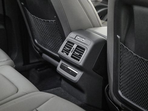 Certified 2025 Audi Q5 Premium w/ Convenience Package image 18