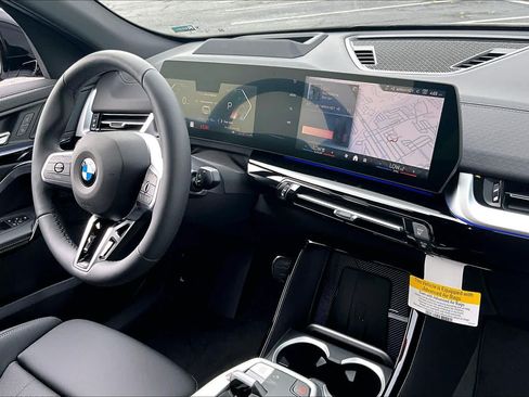 New 2026 BMW X2 xDrive28i w/ Technology Package AWD/4WD image 17