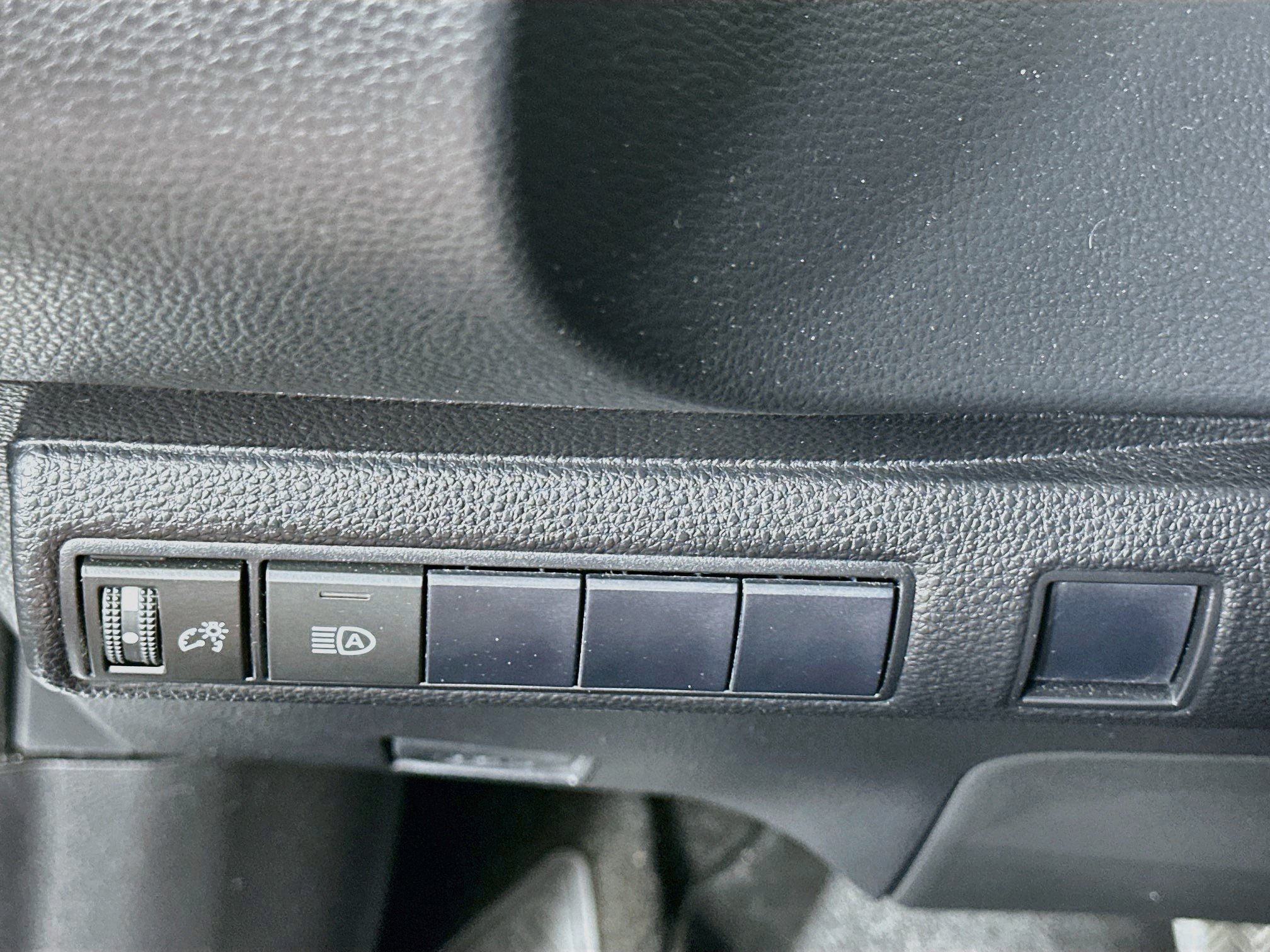 Used 2021 Toyota Corolla SE FWD image 16