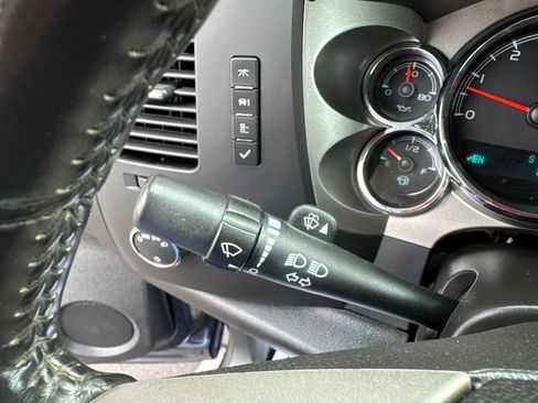 Used 2012 Chevrolet Silverado 1500 LT AWD/4WD image 17