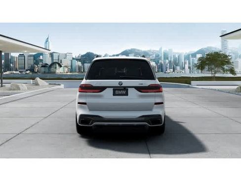 New 2027 BMW X7 xDrive40i w/ M Sport Package AWD/4WD image 5