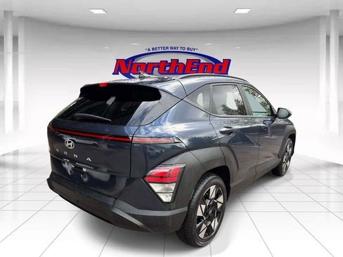 Used 2025 Hyundai Kona SEL FWD image 3