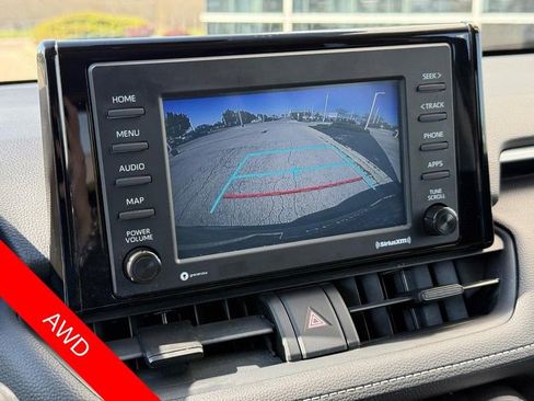 Used 2021 Toyota RAV4 LE w/ Carpet Mat Package (TMS) AWD/4WD image 24