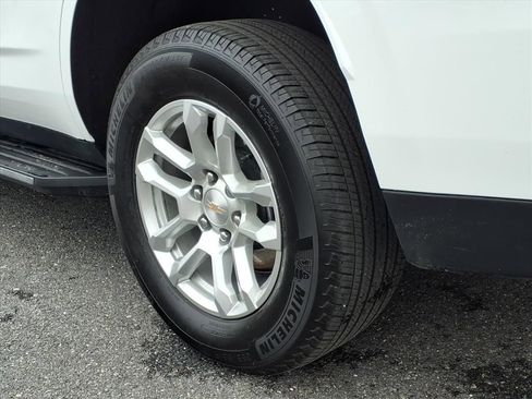 Certified 2025 Chevrolet Tahoe LT image 9