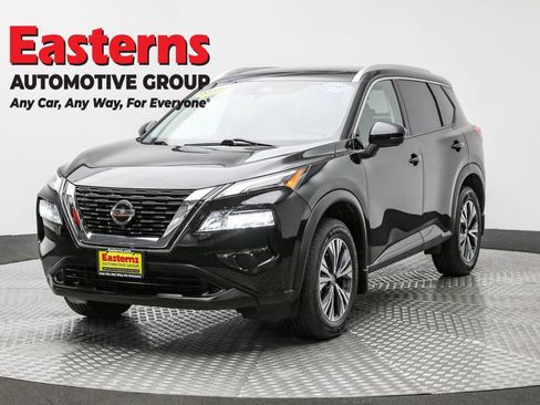 Used 2021 Nissan Rogue SV w/ Premium Package image 1