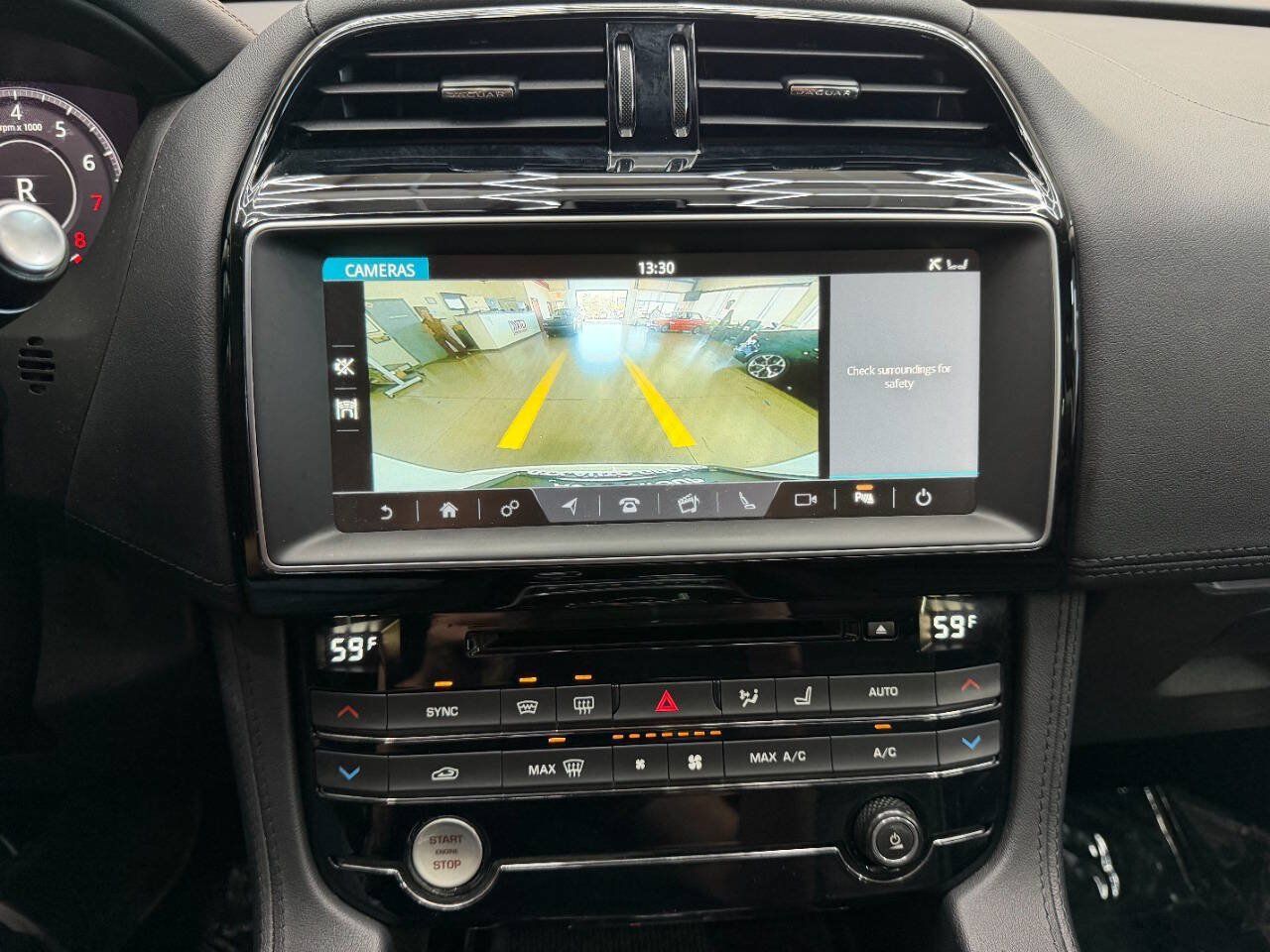 Used 2019 Jaguar F-PACE Prestige AWD/4WD image 28