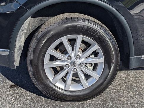 Used 2024 Dodge Durango SXT image 9