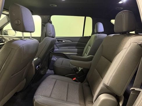 Certified 2026 Chevrolet Traverse LT FWD image 25