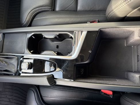 Used 2022 Volvo XC90 T6 Inscription w/ Climate Package image 28