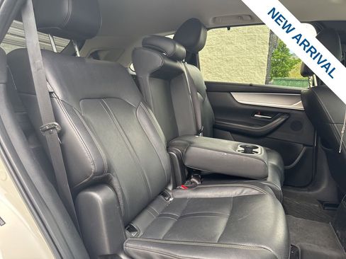 Used 2024 MAZDA CX-90 3.3 Turbo w/ Preferred Package AWD/4WD image 9