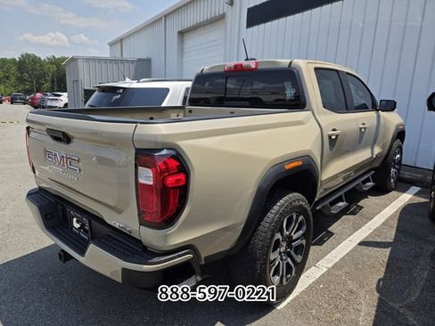 Used 2024 GMC Canyon AT4 AWD/4WD image 7