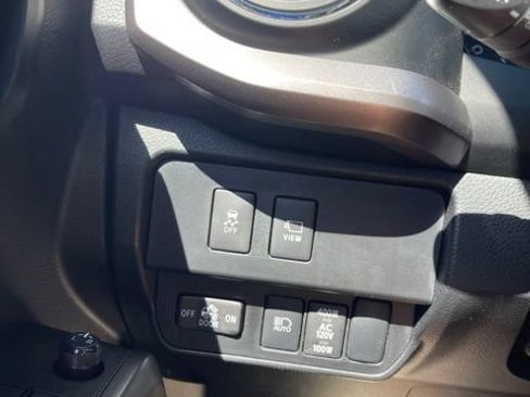 Used 2023 Toyota Tacoma Limited AWD/4WD image 29
