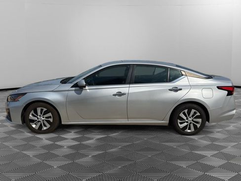 Used 2023 Nissan Altima 2.5 S image 6
