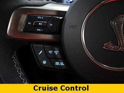 Used 2022 Ford Mustang Shelby GT500 w/ Technology Package image 35