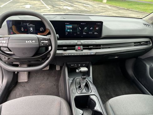 Used 2025 Kia K4 FWD image 29