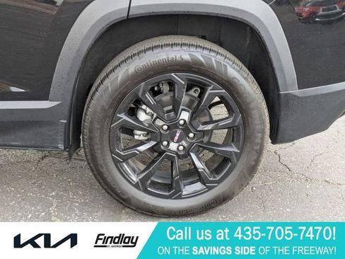 Used 2025 GMC Terrain Elevation w/ Elevation Premium Package AWD/4WD image 12
