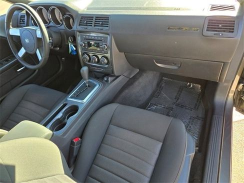 Used 2009 Dodge Challenger R/T image 23