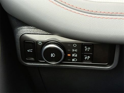 New 2026 Ford Explorer Active w/ Active Comfort Package image 21