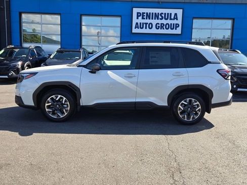 New 2025 Subaru Forester Premium image 6