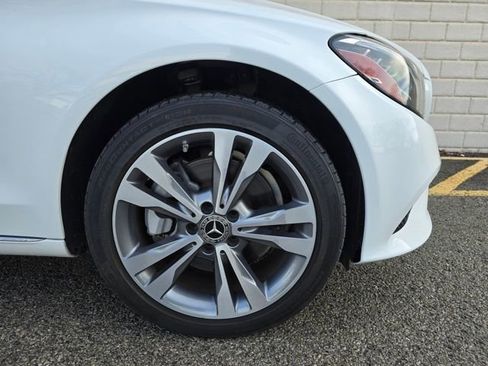 Used 2021 Mercedes-Benz C 300 4MATIC Sedan image 4
