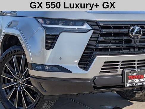 Used 2025 Lexus GX 550 w/ Accessory Package (2T) AWD/4WD image 3