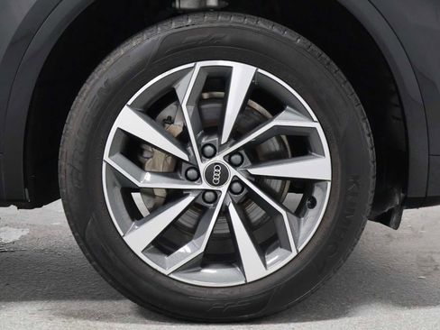 Used 2023 Audi Q5 2.0T Premium Plus w/ Premium Plus Package AWD/4WD image 12