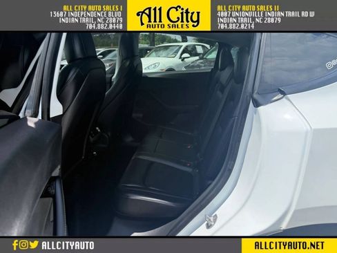 Used 2021 Tesla Model Y Long Range AWD/4WD image 12