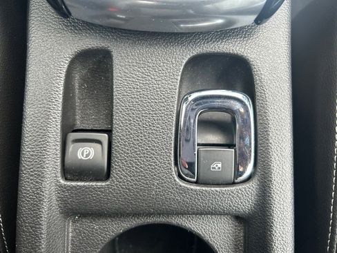 Used 2016 Buick Cascada Premium FWD image 10