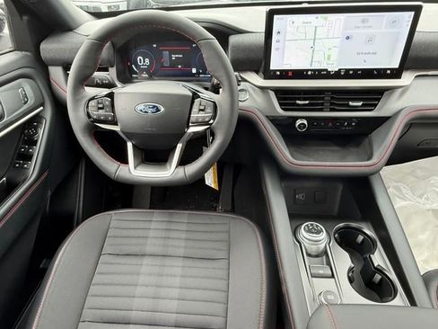 New 2026 Ford Explorer ST-Line image 13