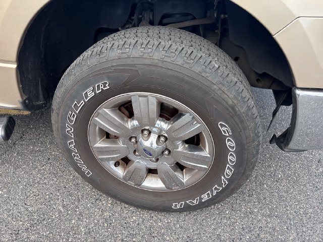 Used 2012 Ford F150 XLT w/ XLT Chrome Pkg AWD/4WD image 9