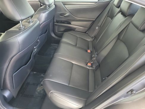 Certified 2023 Lexus ES 300h w/ Premium Package image 13