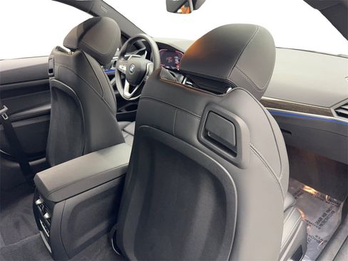 Used 2023 BMW 430i Coupe w/ Convenience Package image 39