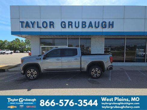 Used 2024 GMC Sierra 1500 AT4 w/ Technology Package AWD/4WD image 1