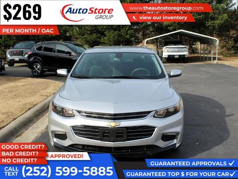 Used 2018 Chevrolet Malibu LT FWD image 3