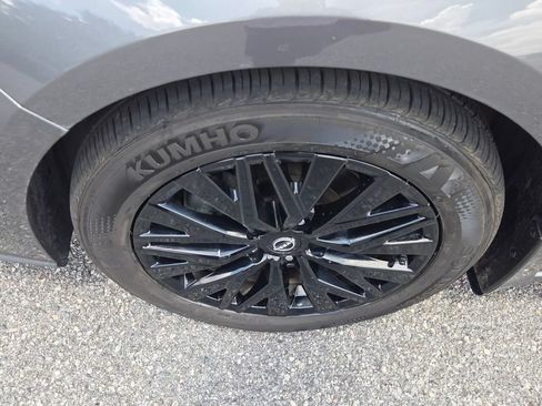 Used 2025 Nissan Altima 2.5 SV w/ SV Special Edition Package FWD image 16