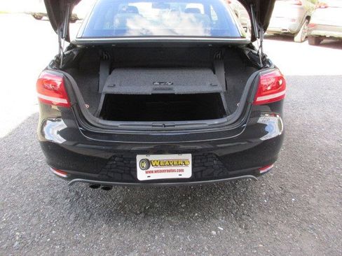 Used 2015 Volkswagen Eos Executive FWD image 11