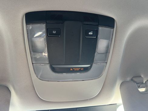 Used 2022 Kia Sorento LX image 28