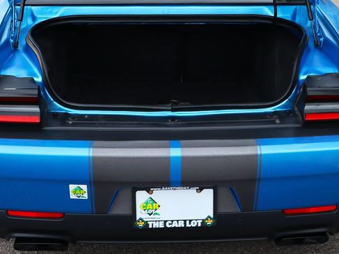 Used 2018 Dodge Challenger SRT Hellcat RWD image 25