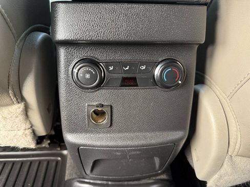 Used 2012 Ford Explorer XLT AWD/4WD image 12