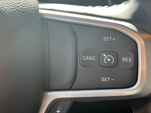 Used 2024 RAM 2500 Big Horn image 25