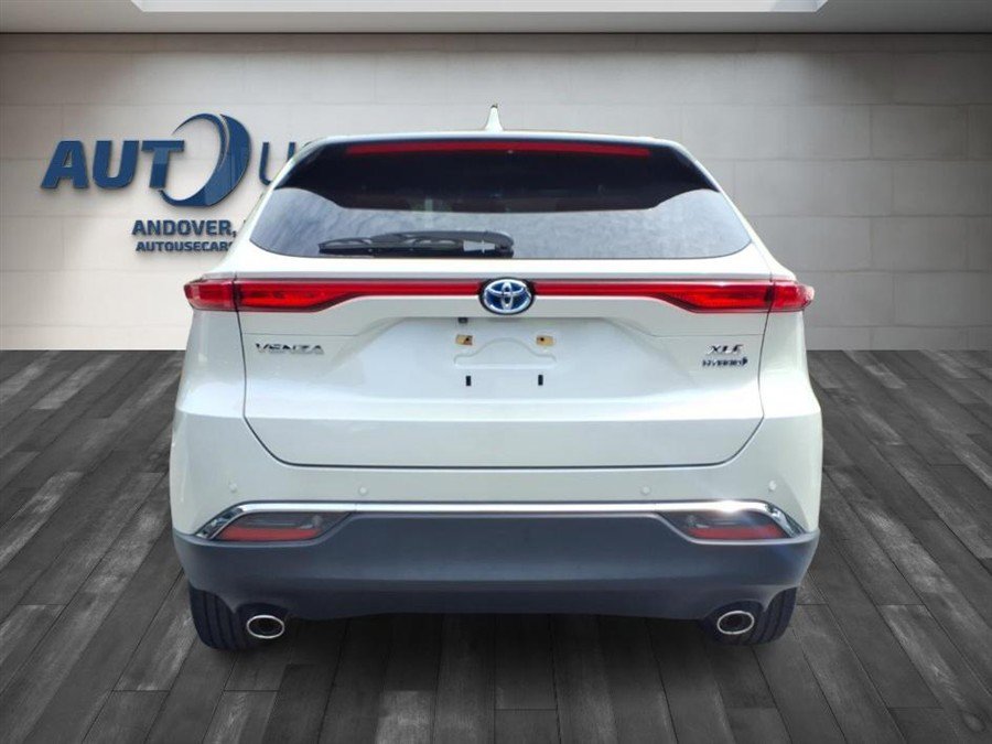 Used 2021 Toyota Venza XLE w/ Carpet Mat Package (TMS) AWD/4WD image 6