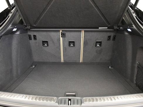 Certified 2025 Porsche Macan image 56