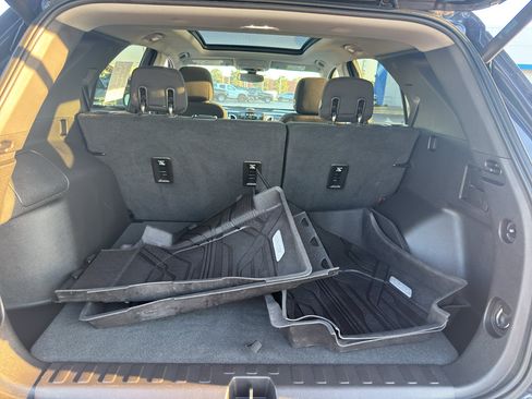 Certified 2018 Chevrolet Equinox LT w/ Sun & Infotainment Package AWD/4WD image 36