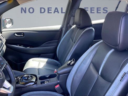 Used 2019 Nissan Leaf SL w/ SL Technology Package FWD image 21