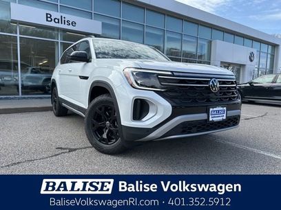 New 2026 Volkswagen Atlas Peak Edition